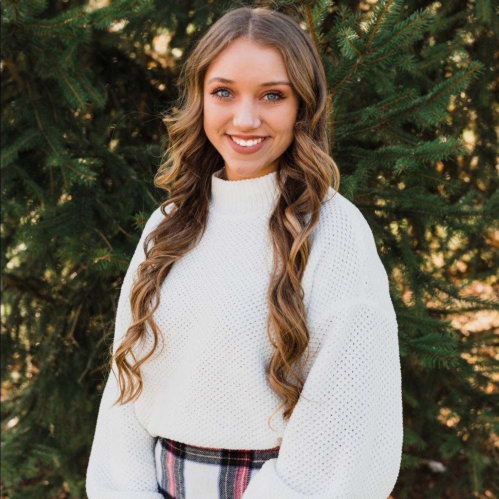 Meet your Posher, Elleah